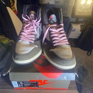 Travis Scott’s Retro High